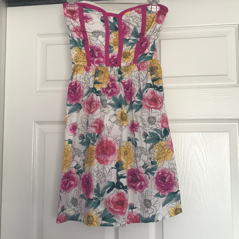 Multi colored strapless dress
